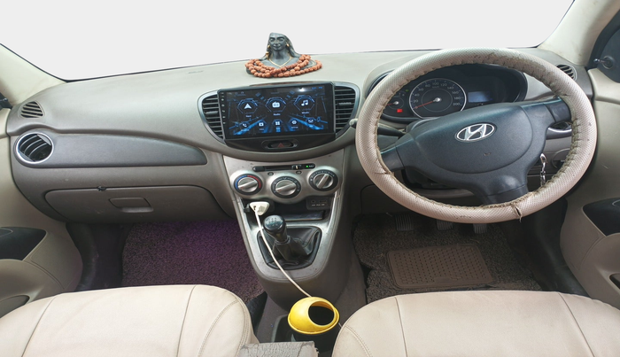 2015 Hyundai i10 SPORTZ 1.1, Petrol, Manual, 1,16,717 km, interior