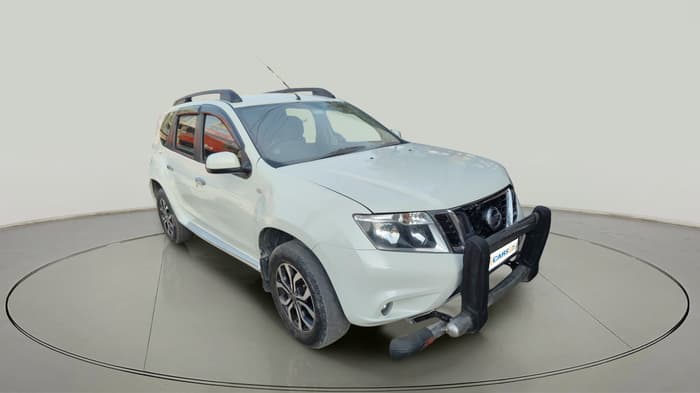 2014 Nissan Terrano XL D PLUS, Diesel, Manual, 1,35,468 km, exterior