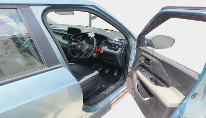 2022 Tata PUNCH ADVENTURE MT, Petrol, Manual, 19,644 km, interior