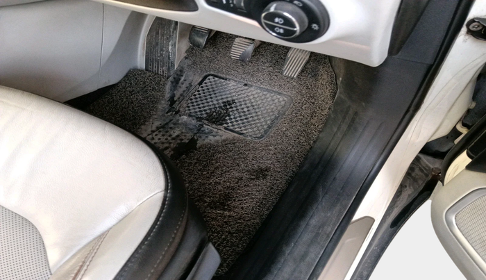 2017 Jeep Compass LIMITED 2.0 DIESEL, Diesel, Manual, 1,90,344 km, interior