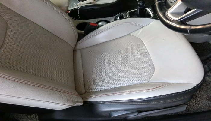 2017 Jeep Compass LIMITED 2.0 DIESEL, Diesel, Manual, 1,90,344 km, interior