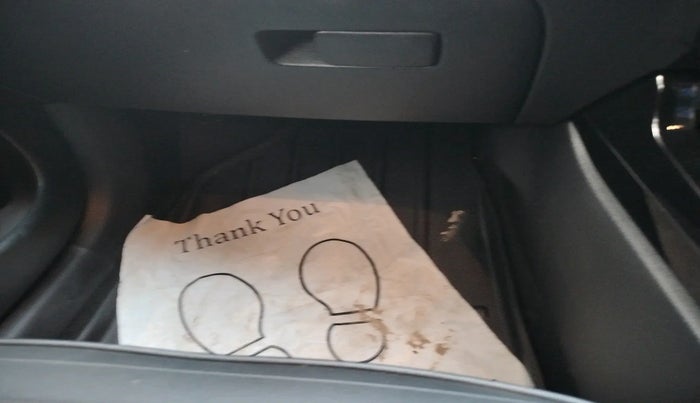 2024 KIA SELTOS HTK Plus 1.5 Diesel MT, Diesel, Manual, 11,405 km, interior