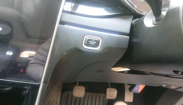 2024 MG HECTOR PLUS  Select Pro 2.0 7 STR, Diesel, Manual, 32,062 km, interior