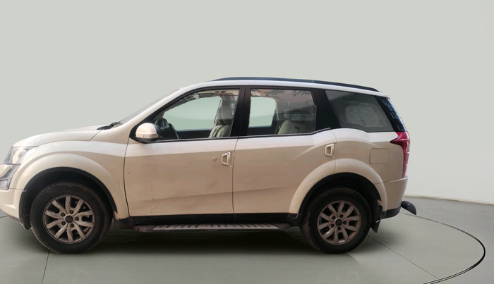 2015 Mahindra XUV500 W10, Diesel, Manual, 43,907 km, exterior