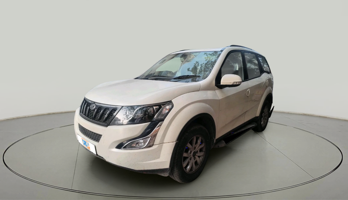 2015 Mahindra XUV500 W10, Diesel, Manual, 43,907 km, exterior