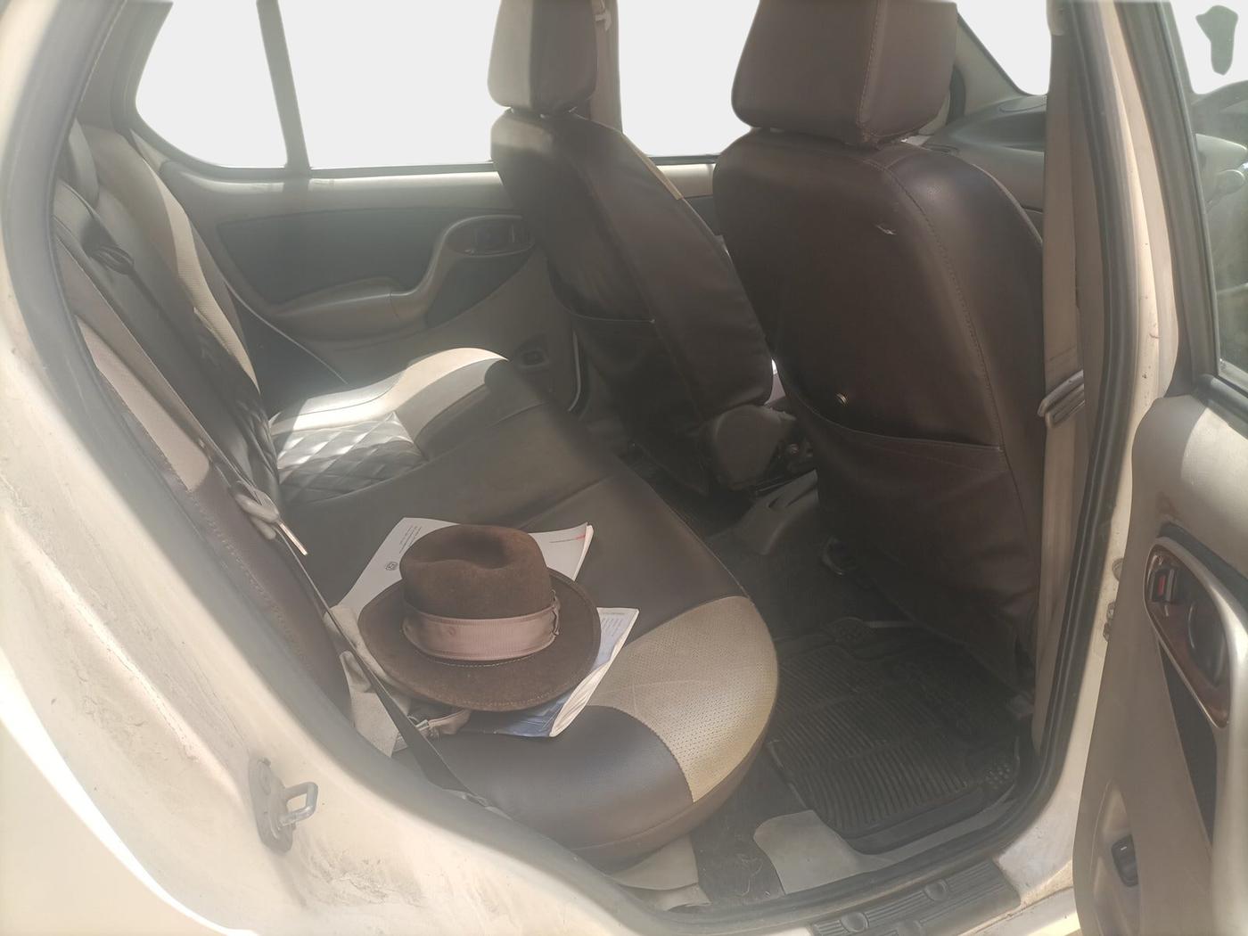 2012 Tata Indigo ECS VX CR4, Diesel, Manual, 1,60,404 km, interior
