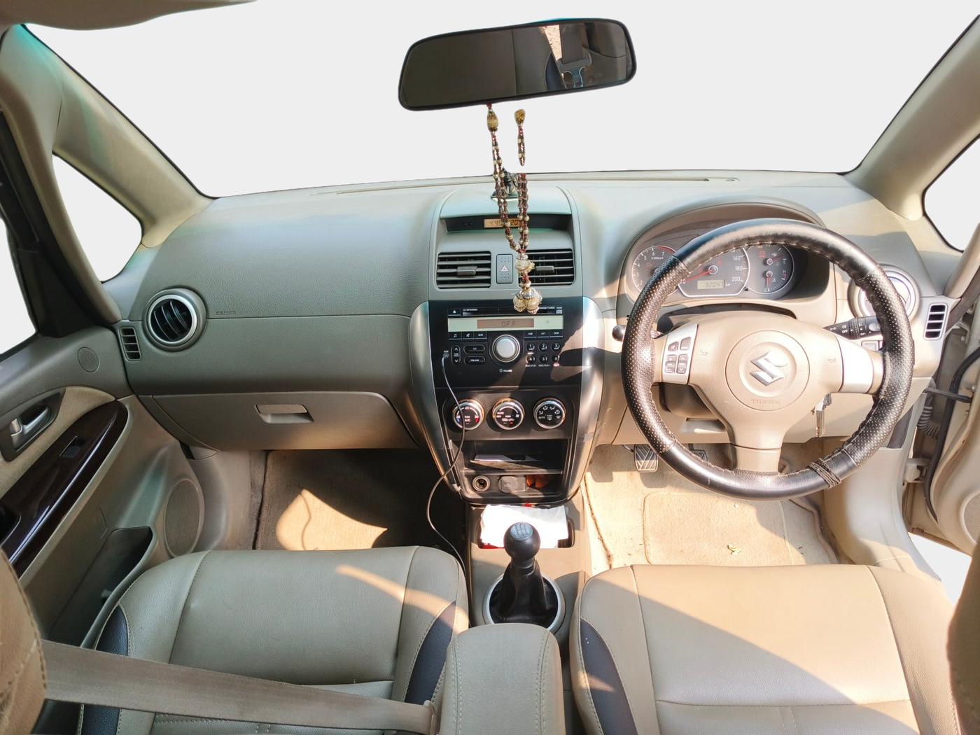 2010 Maruti SX4 ZXI, Petrol, Manual, 92,049 km, interior