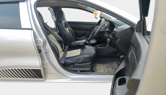 2020 Renault Kwid RXL, Petrol, Manual, 32,655 km, interior