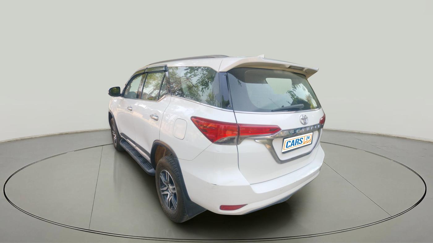 2017 Toyota Fortuner 2.8 4X2 AT, Diesel, Automatic, 2,33,328 km, exterior