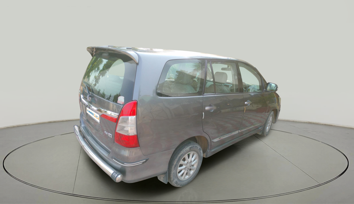 2013 Toyota Innova V 2.5 7 STR, Diesel, Manual, 98,783 km, exterior