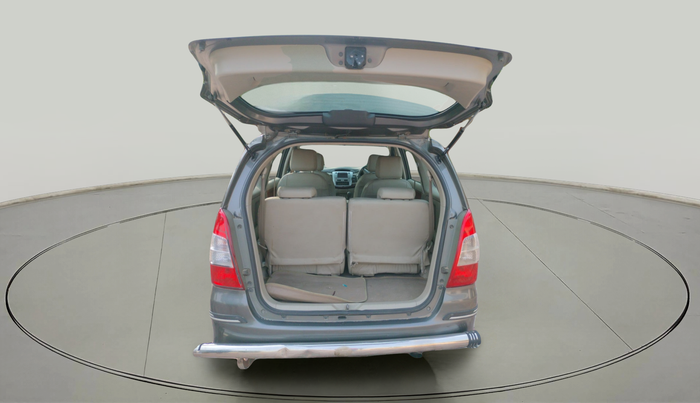 2013 Toyota Innova V 2.5 7 STR, Diesel, Manual, 98,783 km, exterior