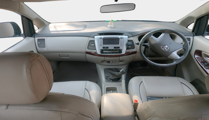 2013 Toyota Innova V 2.5 7 STR, Diesel, Manual, 98,783 km, interior