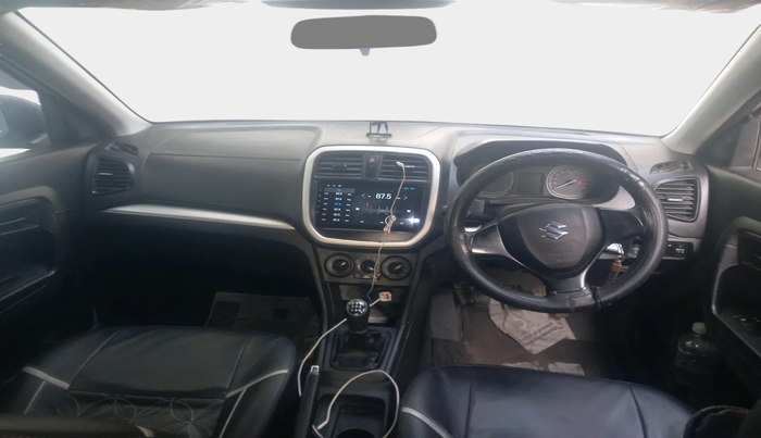 2021 Maruti Vitara Brezza LXI, CNG, Manual, 30,450 km, interior