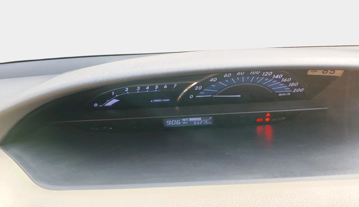 2017 Toyota Etios Liva V, Petrol, Manual, 65,215 km, interior