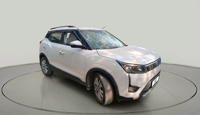 2021 Mahindra XUV300 W8 1.2 PETROL, Petrol, Manual, 55,730 km, exterior
