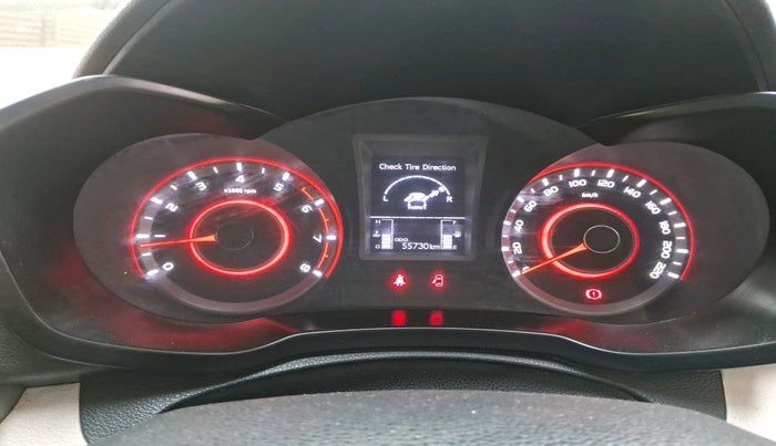 2021 Mahindra XUV300 W8 1.2 PETROL, Petrol, Manual, 55,730 km, interior