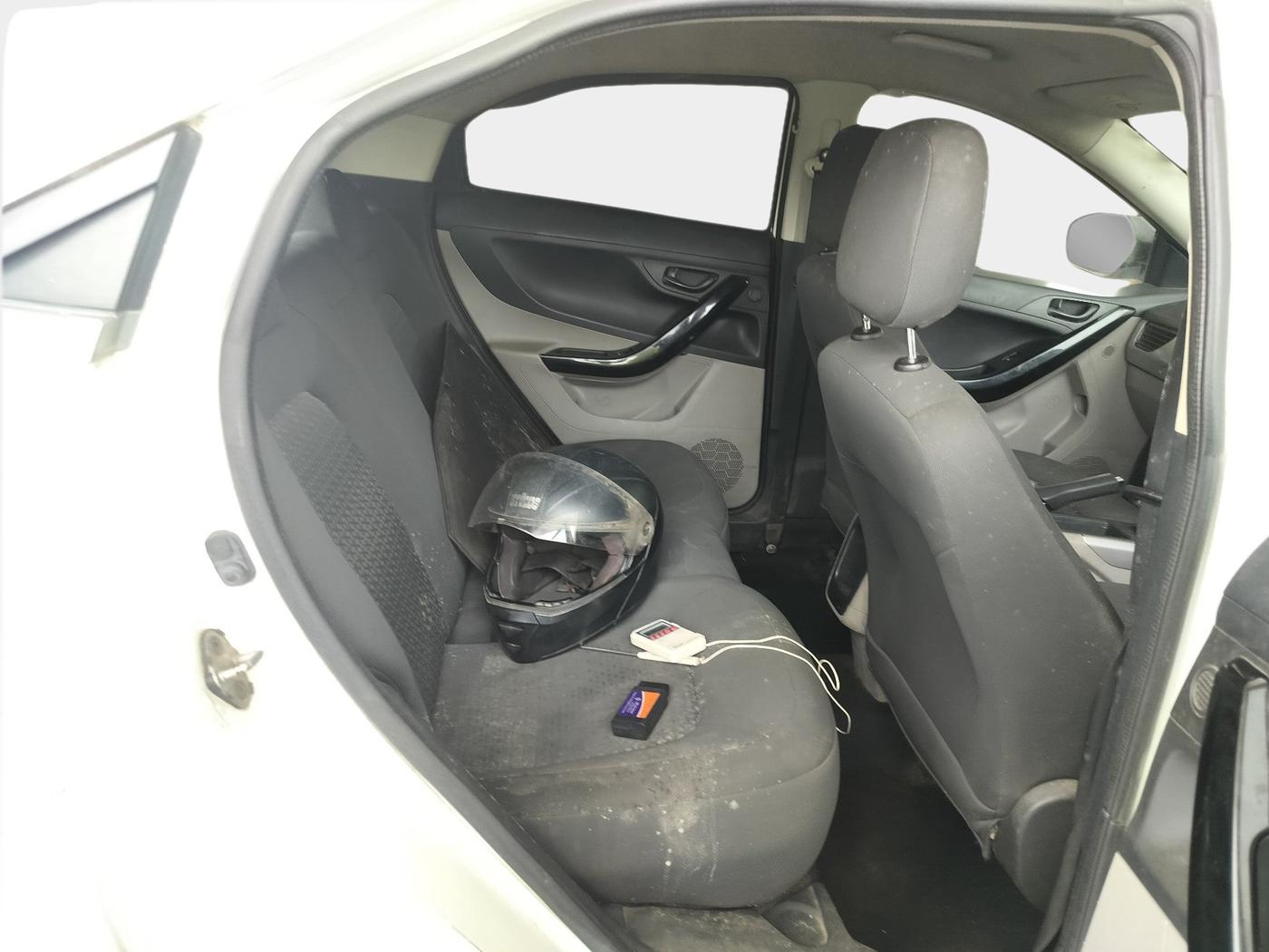 2018 Tata NEXON XM DIESEL, Diesel, Manual, 1,00,346 km, interior