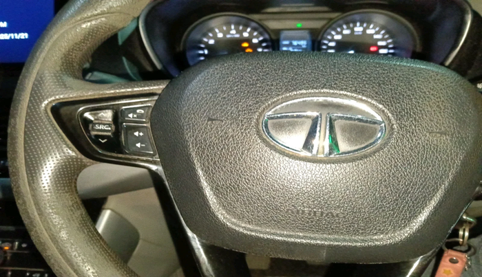 2017 Tata NEXON XT PETROL, Petrol, Manual, 76,495 km, interior