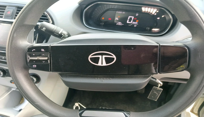 2025 Tata Tiago XTA CNG , Petrol, Automatic, 3,735 km, interior