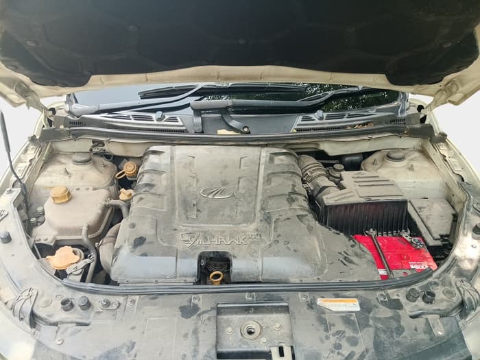 2015 Mahindra XUV500 W8 1.99, Diesel, Manual, 78,296 km, exterior