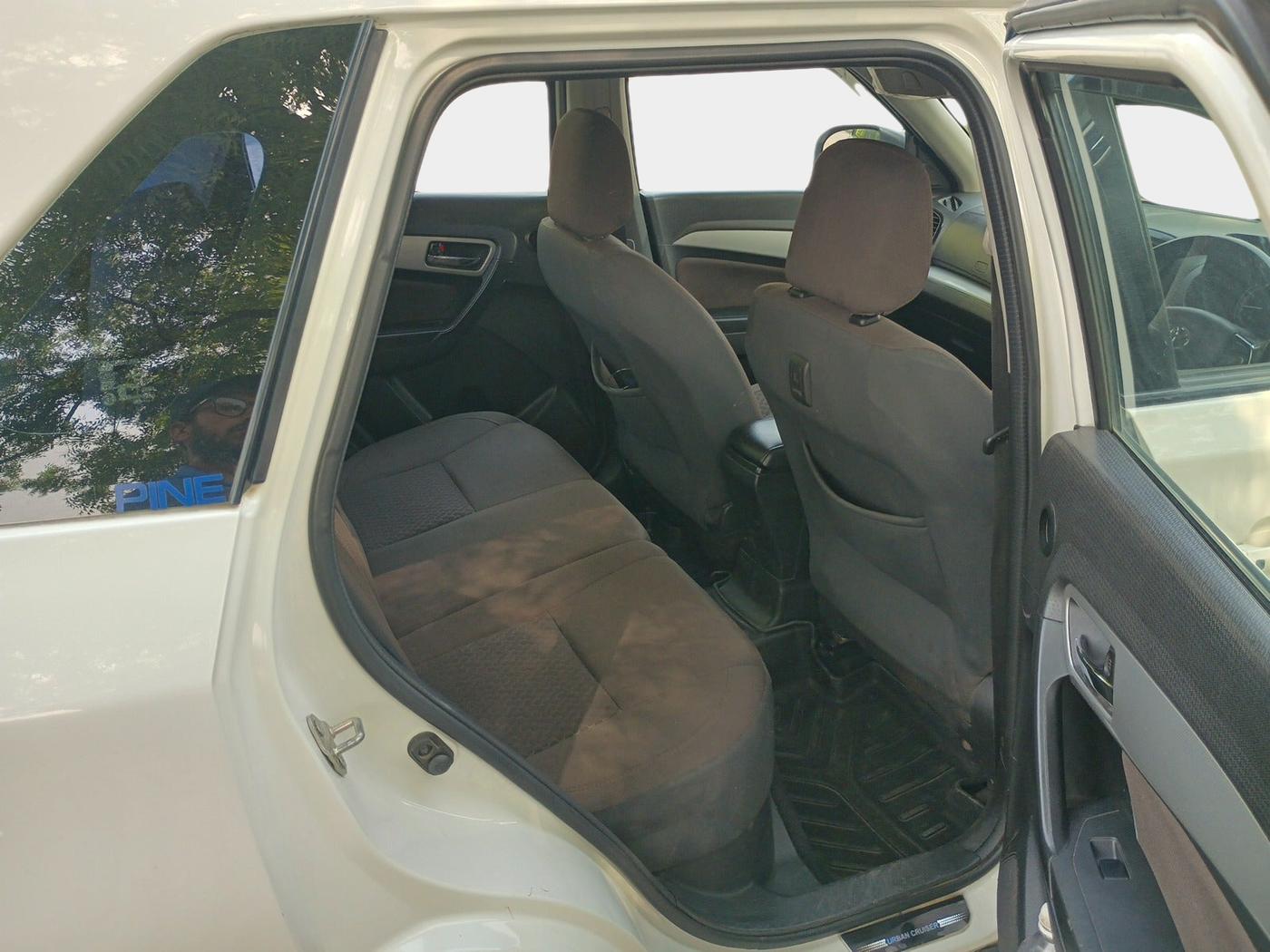 2021 Toyota URBAN CRUISER PREMIUM GRADE MT, Petrol, Manual, 1,08,109 km, interior