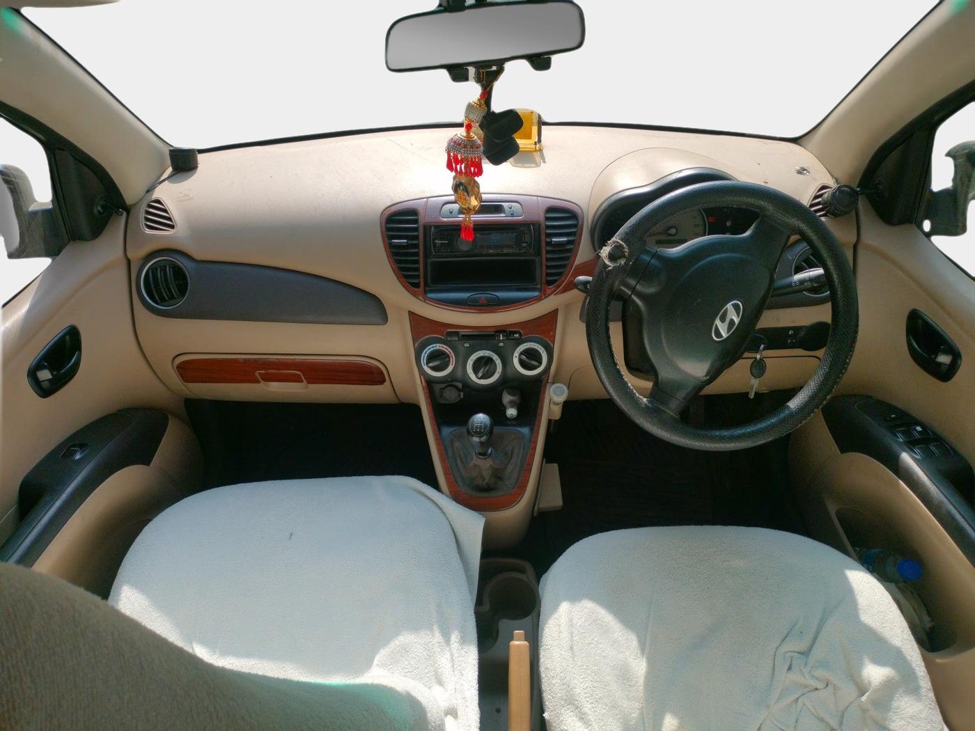 2010 Hyundai i10 MAGNA 1.2, Petrol, Manual, 1,06,534 km, interior