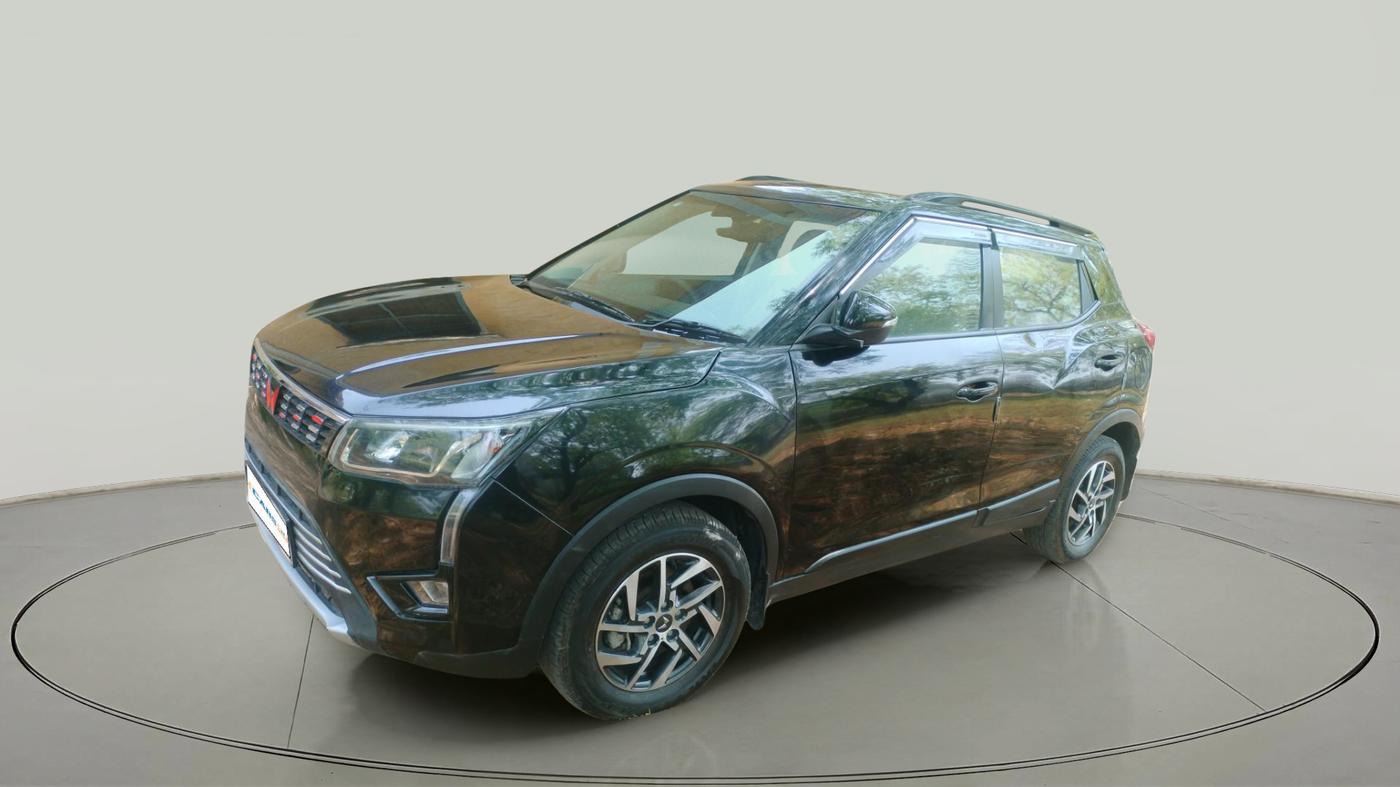 2022 Mahindra XUV300 W8 (O) 1.2 PETROL, Petrol, Manual, 10,314 km, exterior