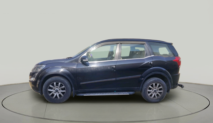 2018 Mahindra XUV500 W9 AT, Diesel, Automatic, 45,044 km, exterior