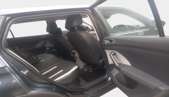 2023 Skoda KUSHAQ AMBITION 1.0L TSI MT, Petrol, Manual, 38,514 km, interior