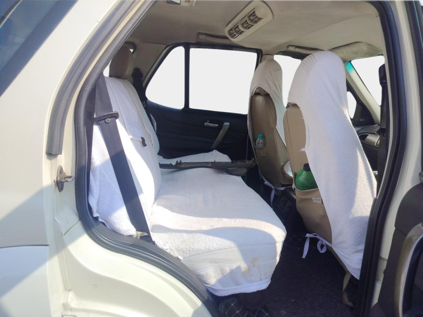 2016 Tata Safari Storme 2.2 VX 4X2, Diesel, Manual, 1,10,823 km, interior
