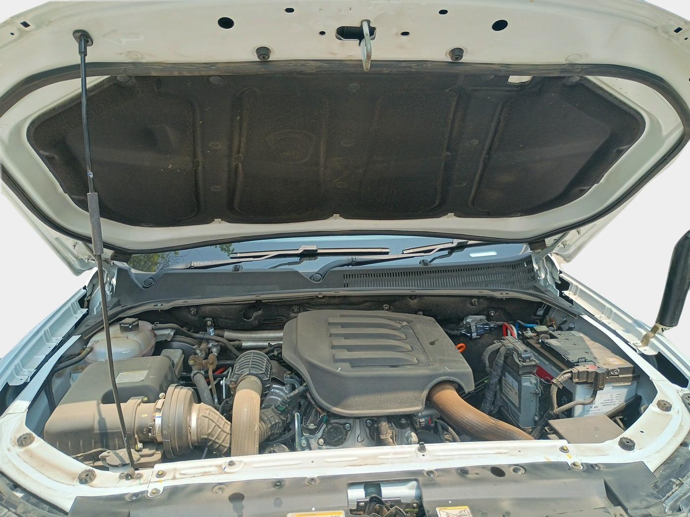 2025 Mahindra SCORPIO-N Z8 Select Petrol MT, Petrol, Manual, 3,677 km, exterior