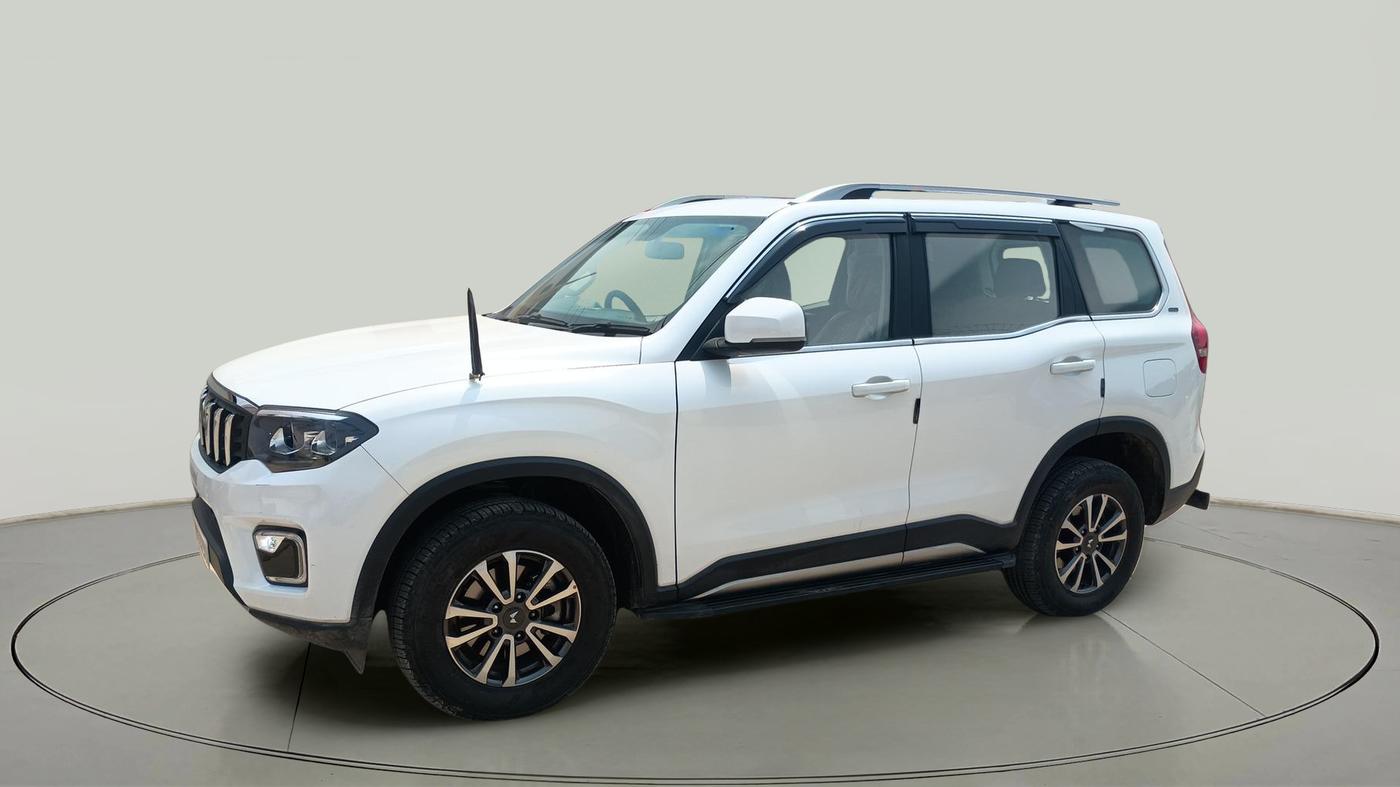 2025 Mahindra SCORPIO-N Z8 Select Petrol MT, Petrol, Manual, 3,677 km, exterior