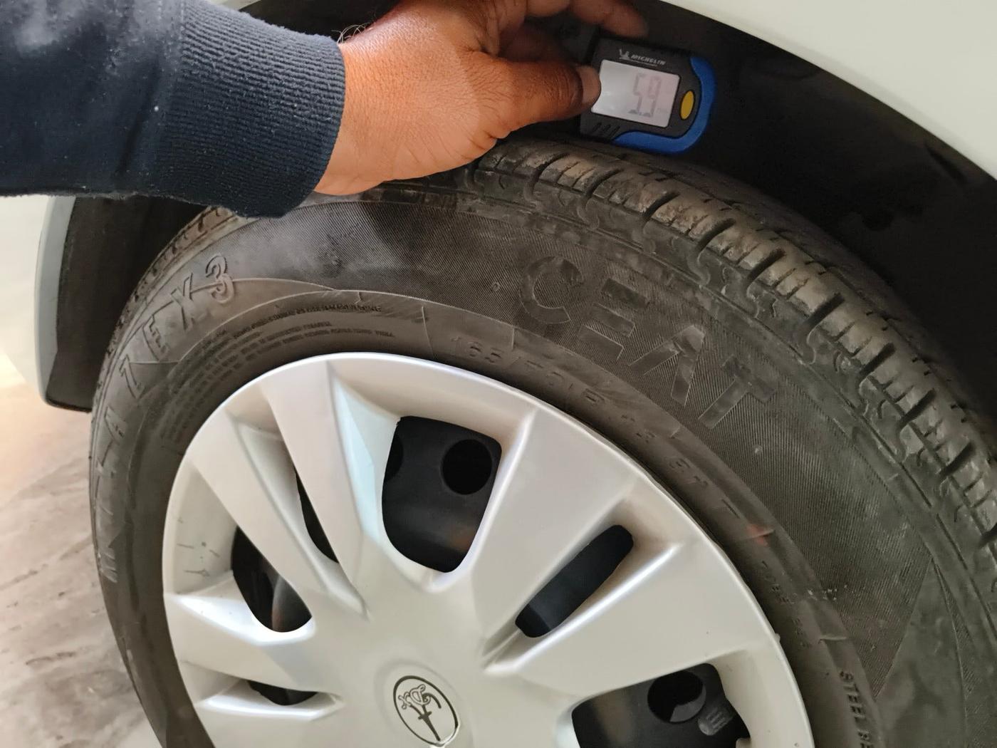 2014 Maruti Celerio VXI, Petrol, Manual, 68,667 km, tyre