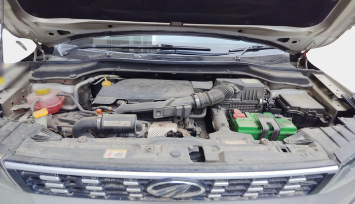 2020 Mahindra XUV300 W6 1.2 PETROL, Petrol, Manual, 61,500 km, exterior