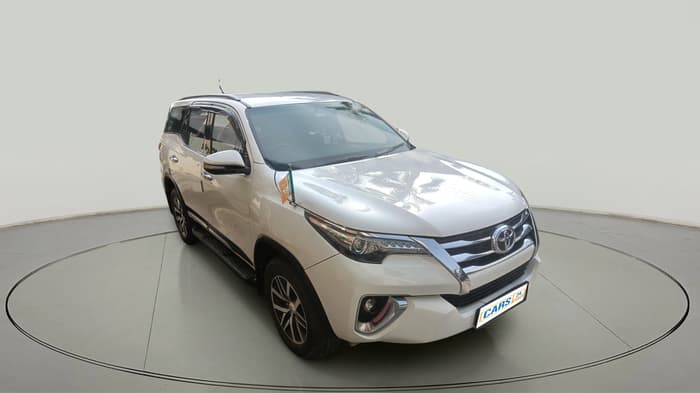 2017 Toyota Fortuner 2.8 4X4 MT, Diesel, Manual, 3,01,388 km, exterior