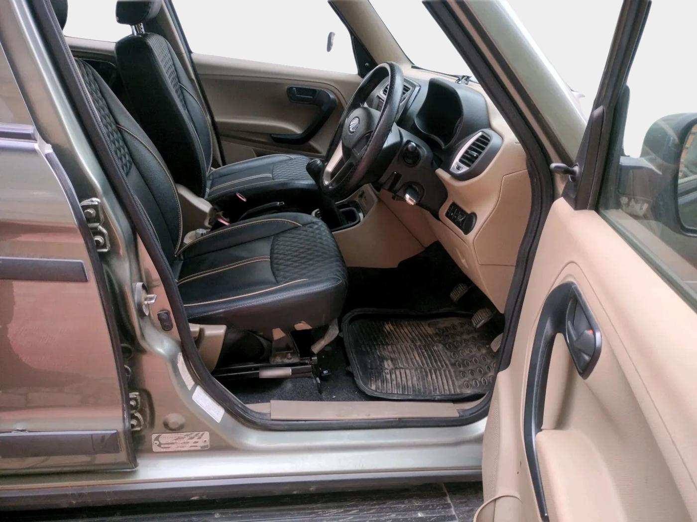 2021 Mahindra BOLERO NEO N 8, Diesel, Manual, 48,000 km, interior