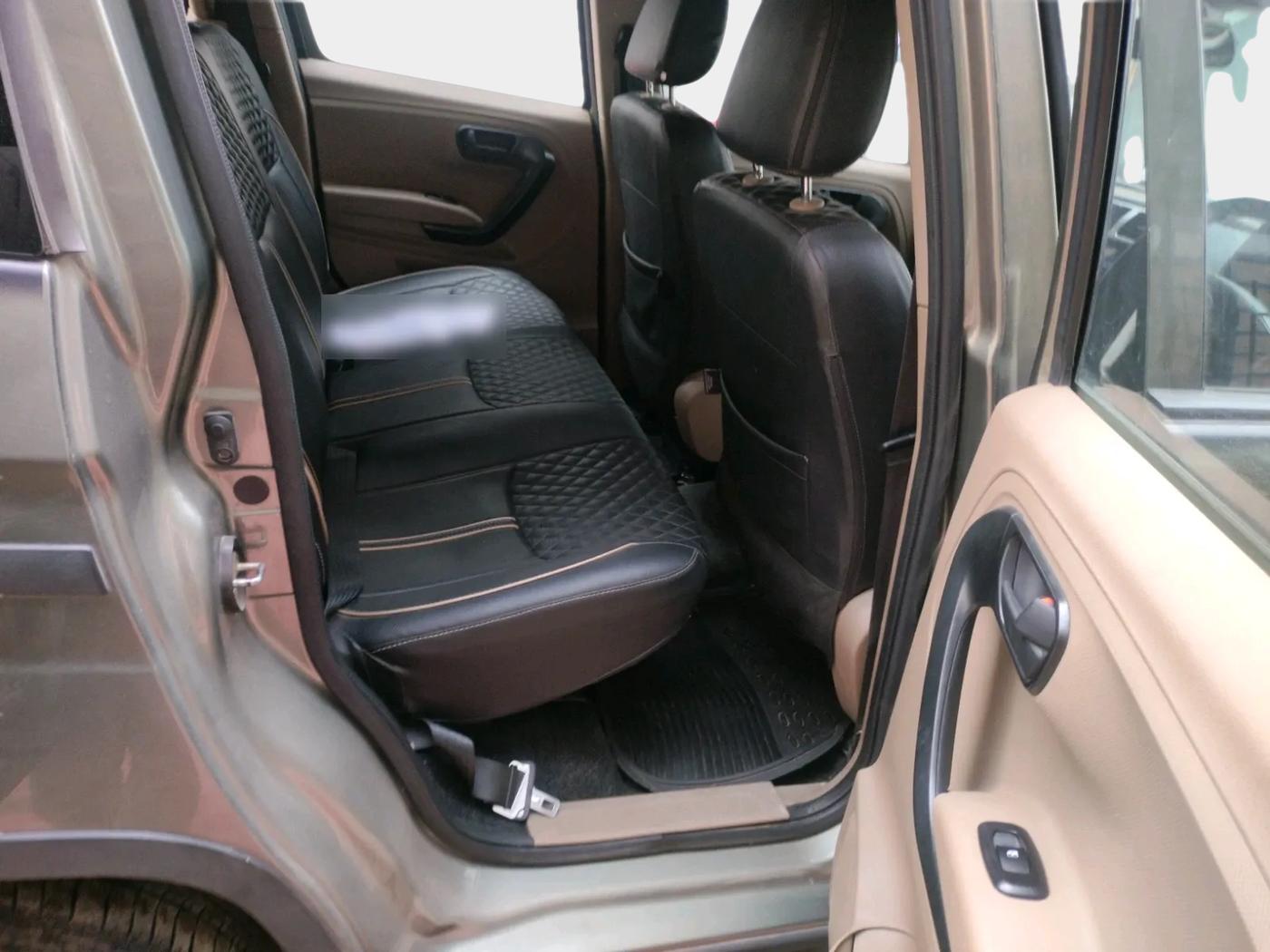 2021 Mahindra BOLERO NEO N 8, Diesel, Manual, 48,000 km, interior