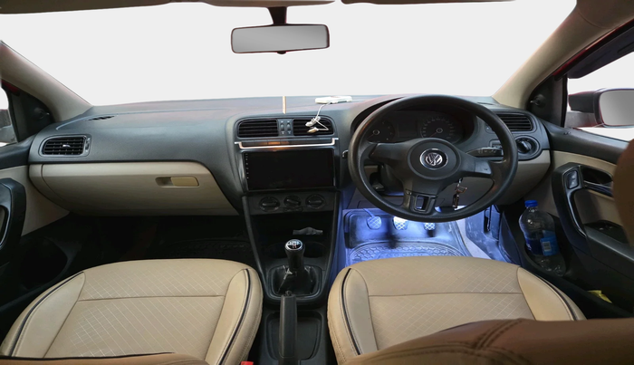 2011 Volkswagen Polo TRENDLINE 1.2L PETROL, Petrol, Manual, 1,17,907 km, interior