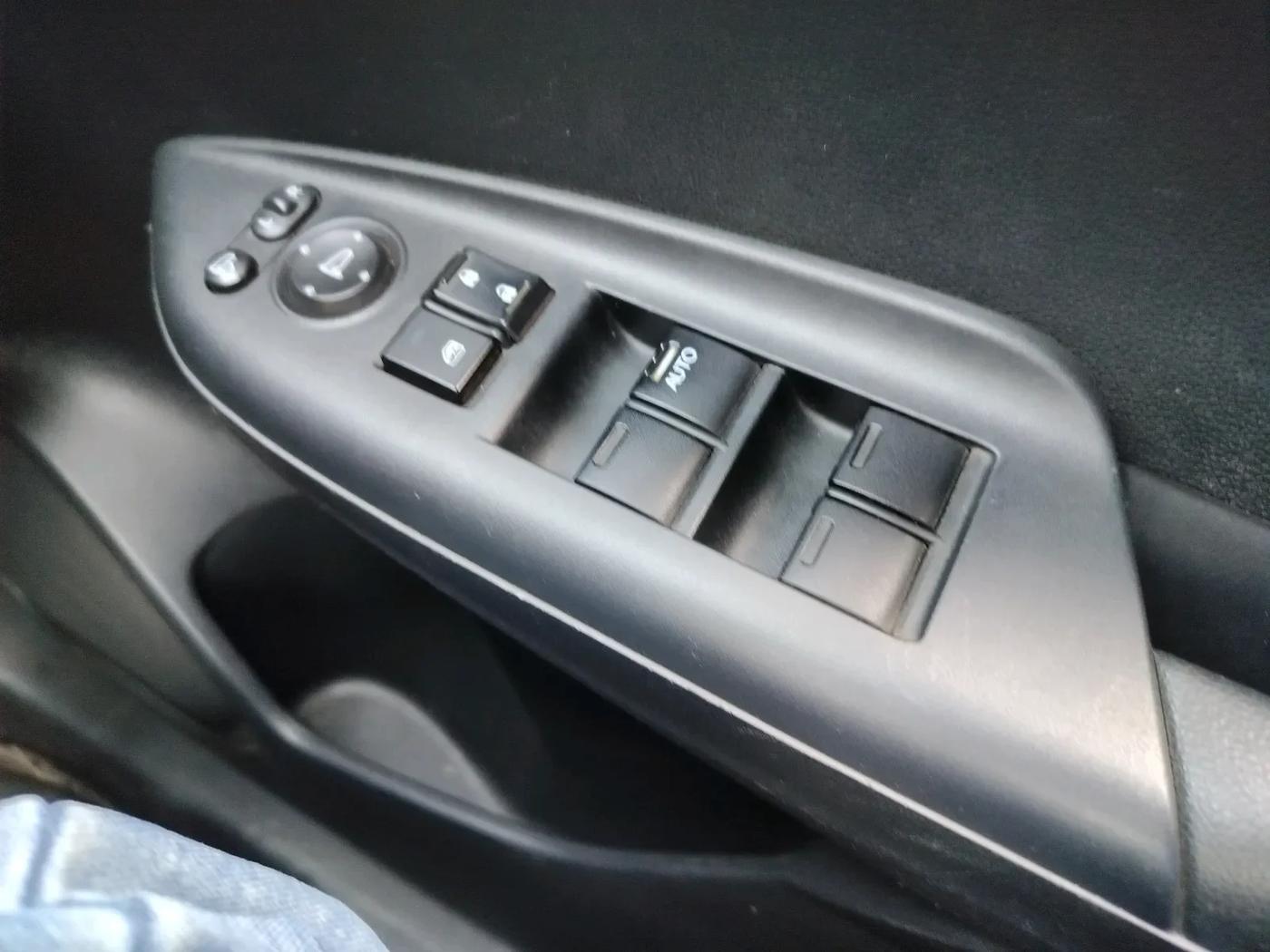 2018 Honda WR-V 1.5L I-DTEC VX MT, Diesel, Manual, 80,635 km, interior