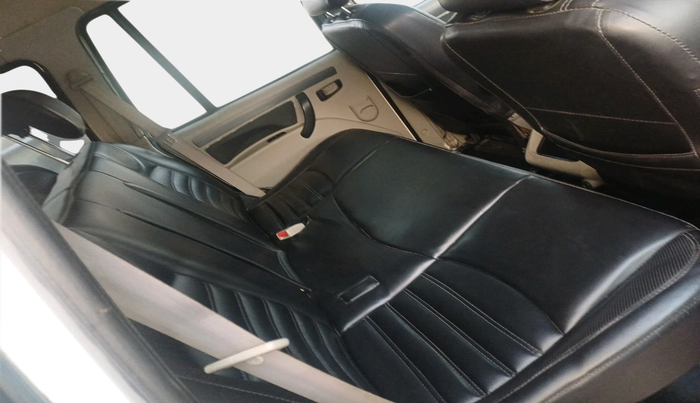 2020 Mahindra Scorpio S5, Diesel, Manual, 1,38,649 km, interior