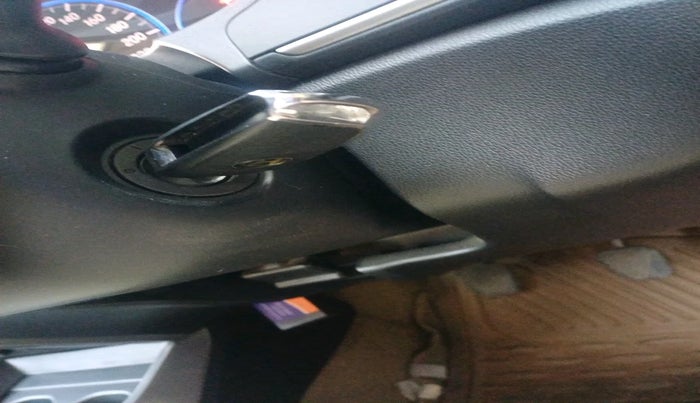 2014 Honda City 1.5L I-VTEC S MT, Petrol, Manual, 1,00,773 km, interior