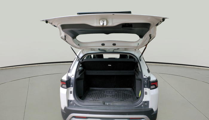 2023 Maruti BREZZA ZXI + SMART HYBRID, Petrol, Manual, 27,108 km, exterior