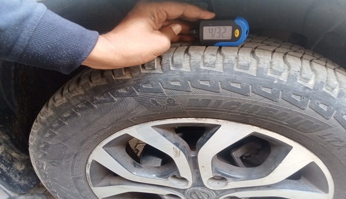 2014 Nissan Terrano XL D PLUS, Diesel, Manual, 95,363 km, tyre