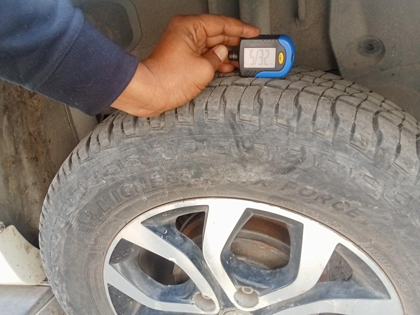 2014 Nissan Terrano XL D PLUS, Diesel, Manual, 95,363 km, tyre