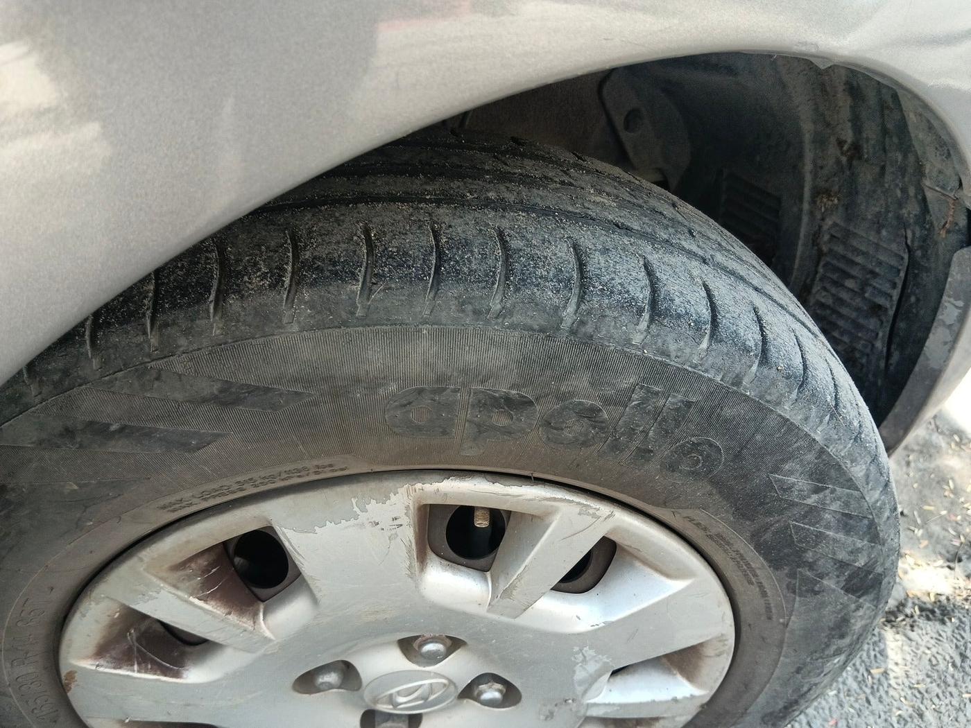 2013 Hyundai i20 MAGNA 1.2, Petrol, Manual, 90,394 km, tyre