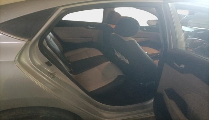 2019 Hyundai Verna 1.4 EX PETROL, Petrol, Manual, 1,23,855 km, interior