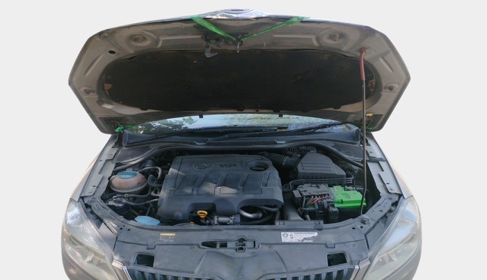 2013 Skoda Rapid ELEGANCE 1.6 TDI CR MT, Diesel, Manual, 1,16,307 km, exterior