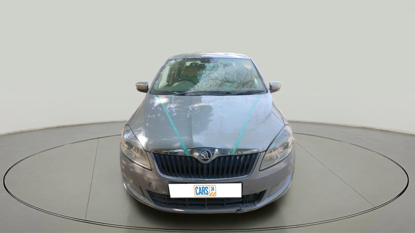 2013 Skoda Rapid ELEGANCE 1.6 TDI CR MT, Diesel, Manual, 1,16,307 km, exterior