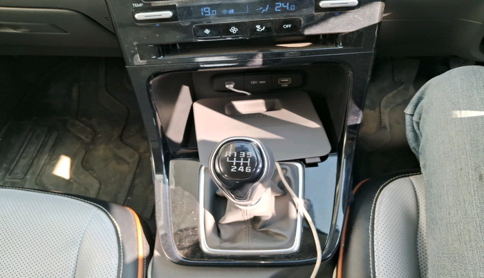 2024 Hyundai Creta S (O) 1.5 PETROL, Petrol, Manual, 22,048 km, interior