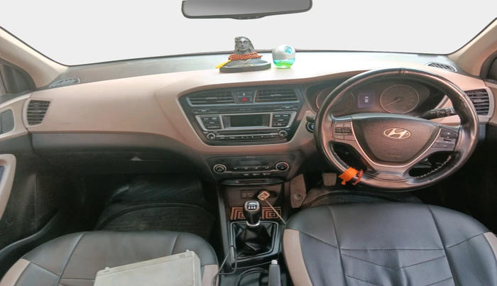 2016 Hyundai Elite i20 ASTA 1.2, Petrol, Manual, 1,16,138 km, interior